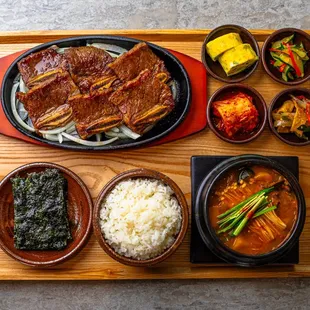 Lunch Set $29 : Combo 2 - LA Marinated Short Ribs with Soybean Stew