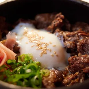 Braised short rib w/ rice (donburi) - HH Menu