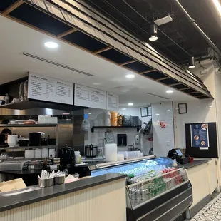 sushi and sashimi, interior