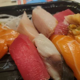 Sushi sashimi combo
