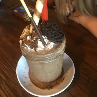 Oreotella Milkshake