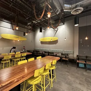 sushi and sashimi, interior