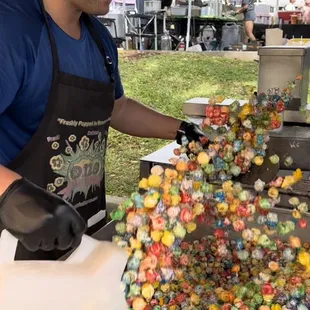 The owner making rainbow popcorn! So many pretty colors (: