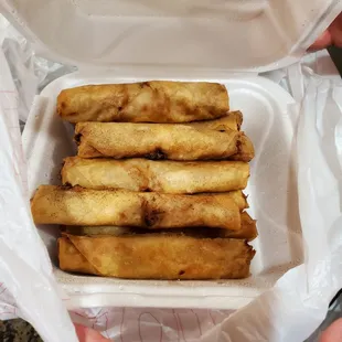 Lumping egg rolls