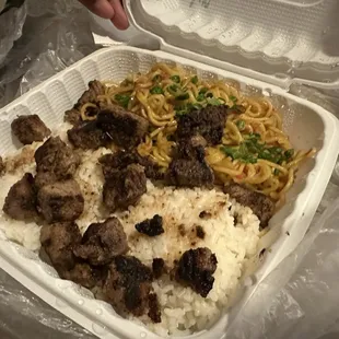 7 oz. Steak &amp; noodles