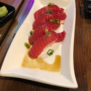 2 Pieces Garlic Tuna Sushi Nigiri