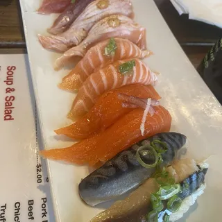 2 Pieces Mackerel Sushi Nigiri