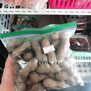 Fresh boiled Peanuts