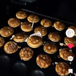 Mini pancakes service