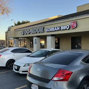 Plenty of parking at 5pm