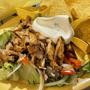 Grilled chicken fajitas salad