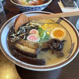 L. Black Tonkotsu Ramen Lunch