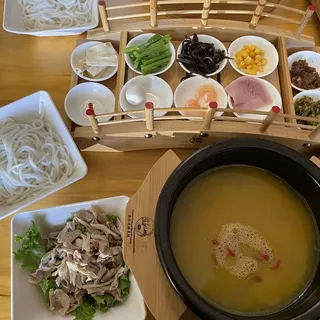 No. 9 Chicken Rice Noodles