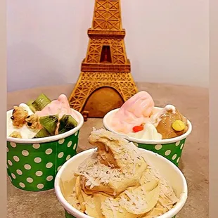 the eiffel tower in the background