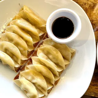 Pan Fried Pork Pot Stickers