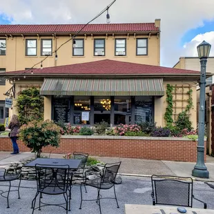 Storefront for Ooh La La