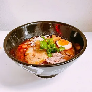 R8. Tonkotsu Black-Garlic Lover Ramen
