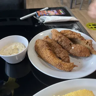 Catfish, tartar sauce, cornbread