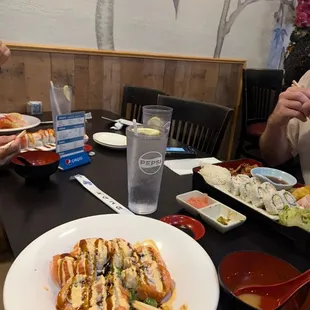 I got the f-23 orange blossom roll but theres so many rolls