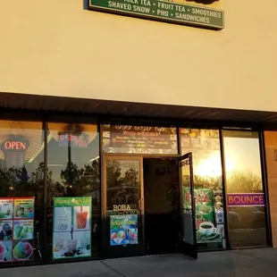 The Front &amp; Signage  01-09-2020