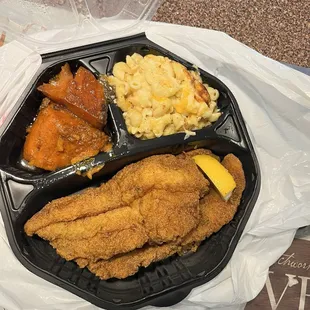 Fried fish with yams and Mac and cheese