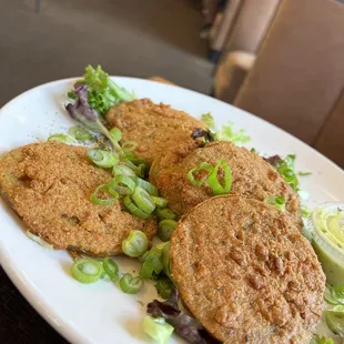 Fried green tomatoes