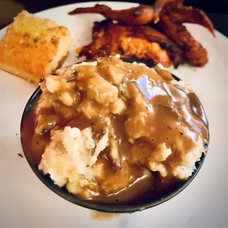 Mashed Potatoes with Gravy