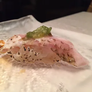 Akamutsu Sushi