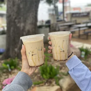 ig: @whatsviveating  | baklava latte