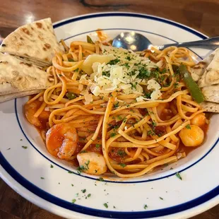 Seafood Pasta with Tomato Basil Sauce