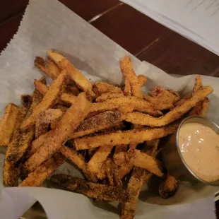 Great friends with seasoning a d dipping sauce