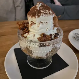 Tiramisu sundae