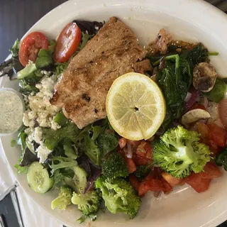 Low-Carb Grilled Salmon Platter