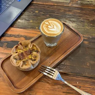 Cortado and meat quiche