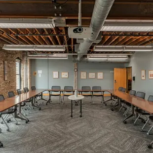 This medium sized meeting space is great for retreats, meetings, classes, or private events. Located on the 2nd floor.