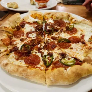 St James Pizza!....Double Thumbs Up!!