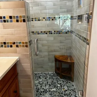 Glass shower door