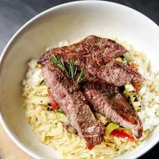 Steak Mediterranean Lunch Customiza-Bowl