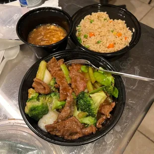 Beef with Vegetable Combo with Hot Sour soup