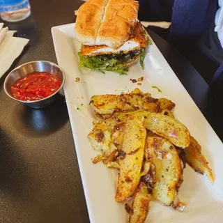 10th Street Chicken Sandwich Lunch