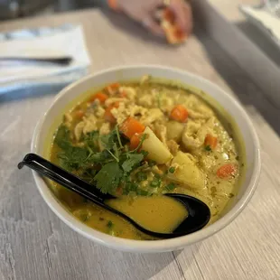 Curry Chicken Rice Noodle Soup