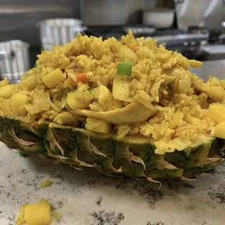 Vegetarian Pineapple Fried Rice