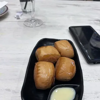 Fried Golden Buns (4)