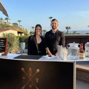 Hendrik and Vanessa at a dinner party