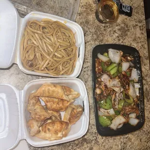 ramen and noodles, food