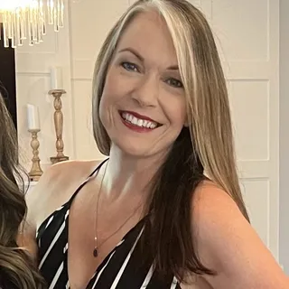 Tara L.