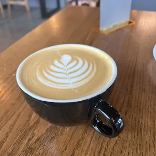 Can we talk about this sugar free caramel latte. So pretty!