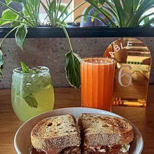 Mortadella Sandwich