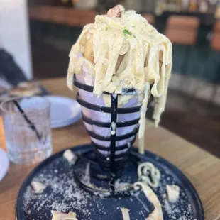 Pasta zepp with Alfredo and chicken