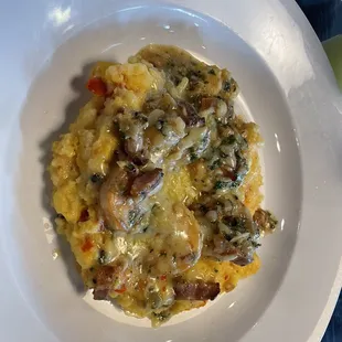 Smoked Gouda Shrimp and Grits